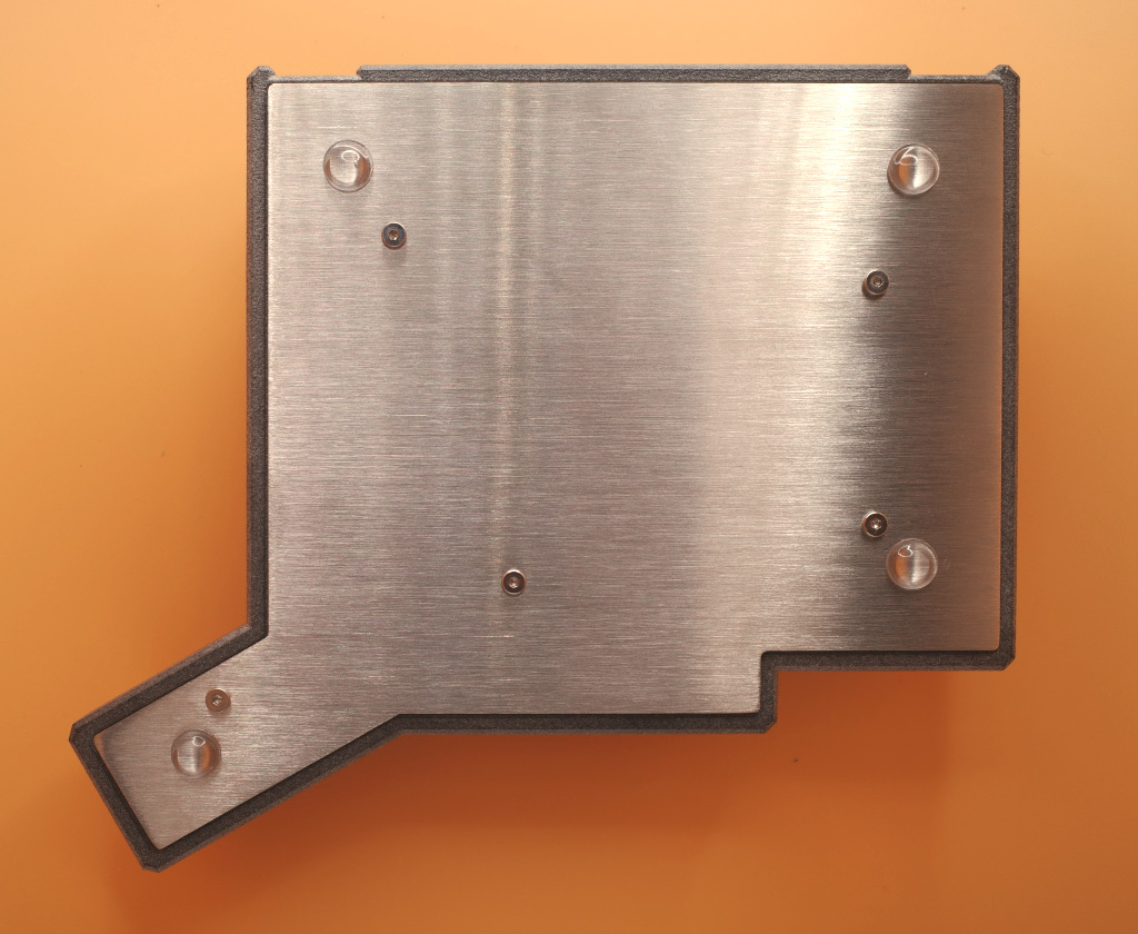Case with bumpons